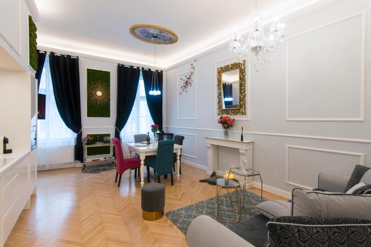 Vogue Apartment Near By Wenceslas Square Praga Exterior foto